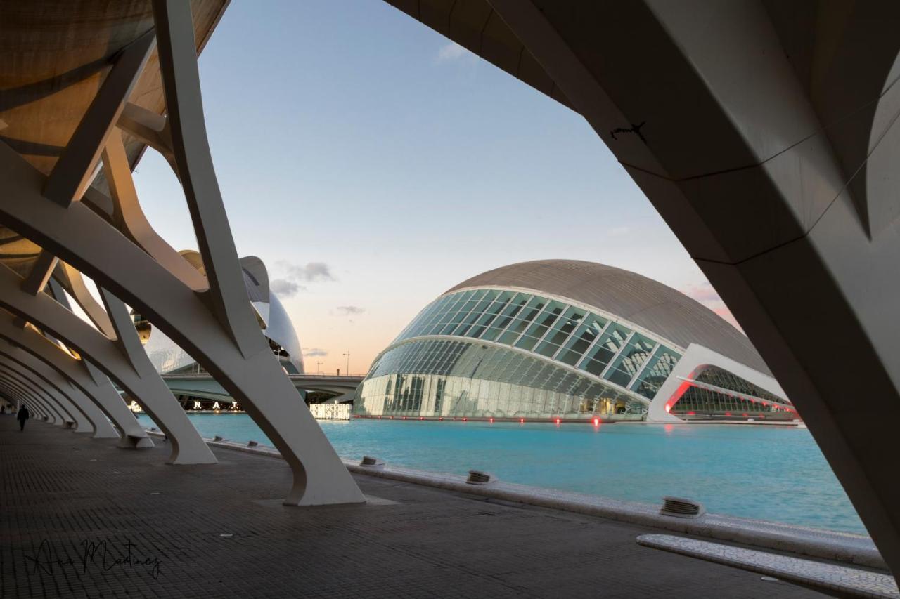 Luminoso. Comodo. Acogedor. Wifi. Junto A Ave Valencia Exteriör bild